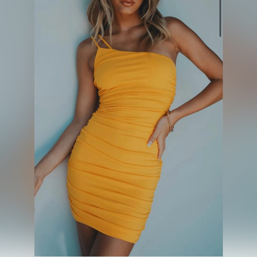 NWT Princess Polly Single Shoulder Ruched Mini Dress